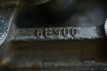 Cargar imagen en el visor de la galería, 25 35 HP Yamaha 689-11111-01-94 HEAD, CYLINDER 1 two stroke cylinder head 25 hp