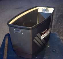 Cargar imagen en el visor de la galería, 115 140 hp Tohatsu Nissan 3C7S675102 MOTOR COVER UPPER, two stroke engine cover