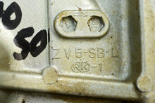 Charger l'image dans la galerie, BF 40 45 50 hp Honda 50301-ZV5-020ZA BRACKET, R, 50311-ZV5-010ZA BRACKET, L four stroke