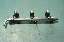 Cargar imagen en el visor de la galería, 25 30 hp Tohatsu Nissan 3 - 3AC103000 FUEL INJECTORs, 3AC102010 FUEL RAIL four stroke MFS NFS