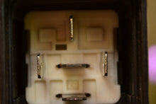 Charger l'image dans la galerie, Volvo Penta 3854138 5 Terminal Assist Solenoid - 5.7 / 4.3 / 3.0 Relay Box OMC 1994 - 96