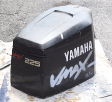 Charger l'image dans la galerie, 225hp Yamaha 66X-42610-P0-NA TOP COWLING ASSY, engine cover, 200 hp