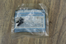 Charger l'image dans la galerie, 110 135 150 175 200 225 250 hp Mercury OEM 8219631 exhaust check valve EFI DFI