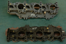 Cargar imagen en el visor de la galería, sold ebay sep2025——150 hp Johnson Evinrude 0433241 INTAKE MANIFOLD Port, 0433249 INTAKE MANIFOLD Stbd with seals, ois ignitio