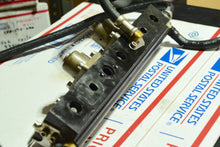 Load image into Gallery viewer, 115 90 75 hp Mercury Optimax 880037T03 FUEL RAIL ASSEMBLY DFI, 804528 Fuel INJECTOR (3) DFI Two Stroke (Copy)