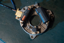 Load image into Gallery viewer, 9.9 15 20 25 hp Yamaha 6E7-85560-A0-00 BASE ASSY, 6E7-85520-70-00 CHARGE COIL, 6E7-81303-A0-00 LIGHTING COIL, 6E7-85580-70-00