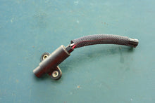 Cargar imagen en el visor de la galería, 25 HP Mercury Crankshaft Positioning Sensor 5563511- Four Stroke 1999-2005