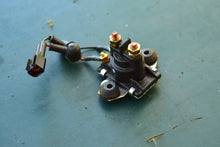 Cargar imagen en el visor de la galería, F 40 HP Yamaha Mercury 65W-81941-00-00 STARTER RELAY ASSY2003 YamaMerc Four Stroke 3 Cyl