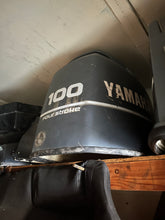 Charger l'image dans la galerie, f 100 hp Yamaha top cowl 67F-42610-10-4D engine cover cowling Four Stroke 80 100 hp (engine hood)