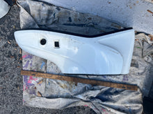 Cargar imagen en el visor de la galería, 150 175 135 HP Mercury pan assembly side cowl covers 895847T02 895846T02 2006 Verado Four Stroke
