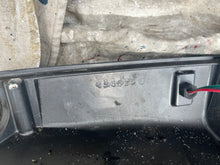 Charger l'image dans la galerie, 200 225 hp Johnson 344806 0344806 LOWER COVER Port 0439773 439773 LOWER & SEAL Stbd Evinrude Two Stroke Venom Gray