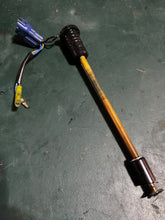 Cargar imagen en el visor de la galería, 150 200 225 250 hp Yamaha OIL LEVEL GAUGE 6E5-85720-04-00 V6 Two-Stroke 1995-2004 OX66 some 115 130 hp compatibility
