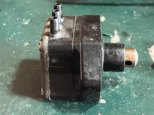 Load image into Gallery viewer, f 25 30 40 50 60 hp Yamaha Fuel Pump Assy 62y-24410-03-00 Four Stroke 2 Cylinder 2003-2006 Mercury 826398A3
