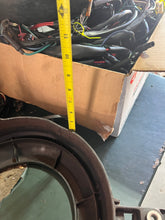 Charger l'image dans la galerie, 200 225 250 hp Evinrude E-tec FLYWHEEL COVER 350568 two stroke 2005 some 300 hp compatibility
