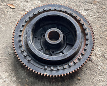 Cargar imagen en el visor de la galería, DF 60 70 HP Suzuki 32102-99E00 FLYWHEEL 1998-2009 Four Stroke 1999 f4t759
