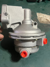 Load image into Gallery viewer, Mercruiser 18-8860 MECHANICAL FUEL PUMP 818383T 861677T 18-8860 MarkV MerCruiser 454 502 7.4L 8.2L Big Block
