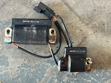 Load image into Gallery viewer, 175 150 135 115 hp Ficht Evinrude COIL SINGLE 0586743 COIL DUAL 0586738 two stroke 2002-2006 compatible some other horsepower
