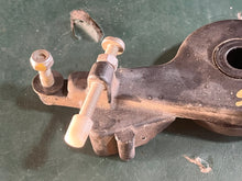 Charger l'image dans la galerie, 50 hp Mercury THROTTLE LEVER 42946T1 429461 42946 SHIFT ARM 19663T02 196632 196631 19663 SPARK ADVANCE 878172 42918 two strok
