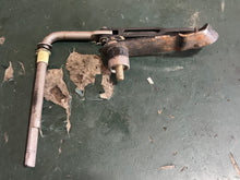 Charger l'image dans la galerie, 70 hp Johnson Evinrude SHIFT LEVER 0330940 BELLCRANK LINK 0328567 SHIFT BELLCRANK 0393545 LEVER SCREW 0318192 two stroke
