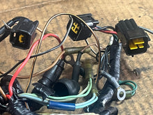 Charger l'image dans la galerie, F 50 hp Yamaha 62Y-82590-10-00 64J-82590-10-00 engine wire harness t &amp; f motors Four Stroke 1995-2003
