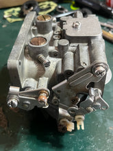 Load image into Gallery viewer, 150 hp Yamaha CARBURETOR SET 6R2-01 6R2-14301-02-00 6R2-14302-02-00 6R2-14303-02-00 International Two Stroke 1986-1995
