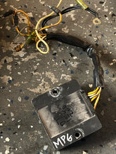 Cargar imagen en el visor de la galería, DT 225 250 200 150 HP Suzuki 32800-92E00 32800-92E10 voltage RECTIFIER &amp; REGULATOR electrical OEM two stroke 92E10

