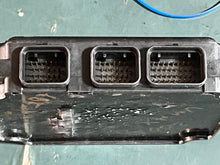 Load image into Gallery viewer, 200 hp Yamaha ecu ENGINE CONTROL UNIT ecu 68F-8591A-12-00 two stroke 2001 HPDI
