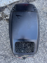 Cargar imagen en el visor de la galería, 50 hp Mercury TOP COWLING 825239T11 825239T12 two stroke 3 cylinder 1997-1998

