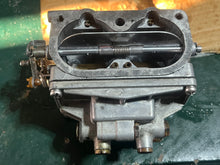 Charger l'image dans la galerie, 115 hp Yamaha CARBURETOR UPPER 6E5-14301-03-00 6e503 two stroke 1984 - one broken screw in 1 of 4 carb bowl screws
