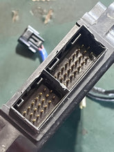 Cargar imagen en el visor de la galería, 250 225 hp Yamaha CDI CONTROL UNIT 62J-85540-00-00 62J-00 f8t30673 Two Stroke 76 Degree 1994-1995
