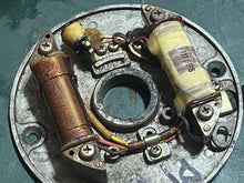 Cargar imagen en el visor de la galería, DT 8 &amp; 6 hp Suzuki STATOR 32101-98151 STATOR ASSY two stroke 1986-2002
