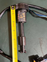 Charger l'image dans la galerie, 90 75 hp Yamaha OIL LEVEL SENSOR 6H1-85720-16-00 6H1-85720-17-00 two stroke 1994-2009
