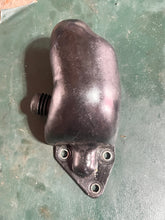 Cargar imagen en el visor de la galería, 150 200 225 Johnson Evinrude POWER TRIM RESERVOIR 0435341 0769504 Two Stroke some 60-250 hp compatibility
