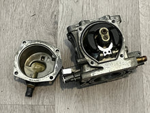 Load image into Gallery viewer, 250 hp Yamaha CARBURETORS port 2-4-6 61A-14301-03-00 61A- 14302-03-00 61A-14303-03-00 two stroke 76 degree
