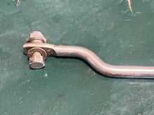 Charger l'image dans la galerie, BF 25 30 hp Honda 17853-ZV5-000 STEERING ROD drag link 1997-2007
