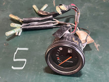 Cargar imagen en el visor de la galería, Yamaha outboard fuel meter gauge OEM
