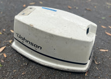 Cargar imagen en el visor de la galería, 35 hp Johnson 437365 engine MOTOR COVER ASSY two stroke Pull-Start 0437365 20 25 28 30 hp 1983
