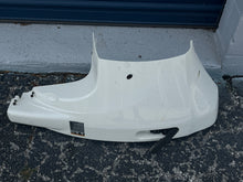 Charger l'image dans la galerie, DF 200 150 hp Suzuki  SIDE COVER SET WHITE 61811-96L01-Y5S 61820-96L01-Y5S 2015-2023 with PANEL FRONT 61831-96J10-Y5S
