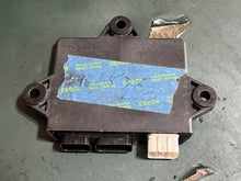 Charger l'image dans la galerie, BF 200 hp Honda ECU Engine Control Unit 34750-zy2-a04 Four Stroke 2006-up / hours 1535
