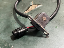 Charger l'image dans la galerie, DF 225 250 200 hp Suzuki IGNITION TIMING COIL 32160-87J10 87L00 four stroke 2003-2021 some 90 100 115 140 hp
