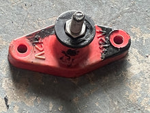 Cargar imagen en el visor de la galería, 115 hp Mercury Optimax HOT STUD ASSY 875302A1 Two Stroke 3 Cylinder DFI 2008 some 90-300 hp some EFI motors
