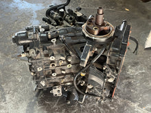 Load image into Gallery viewer, rebuildable 115 hp Evinrude e-tec CYLINDER CRANKCASE two stroke
