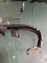 Cargar imagen en el visor de la galería, BF 50 40 hp Honda 30500-ZW4-H01 IGNITION COIL ASSY nla with coil harness
