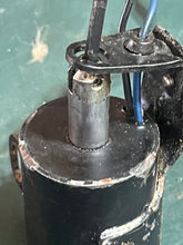 Load image into Gallery viewer, 115 hp Yamaha 6E5-86110-03-00 fuel Choke Solenoid TWO STROKE different 1984-1999 old# 6E5-86110-01-00
