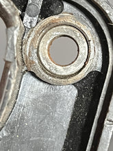 Charger l'image dans la galerie, sold june2026—-BF 50 hp Honda carburetor intake MUFFLER PLATE 17380-ZW4-H01 17380-ZV5-000 four stroke pre 1997 - up SOME comp
