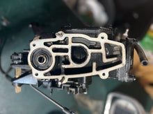 Cargar imagen en el visor de la galería, 8 HP Mercury 811686T97 POWERHEAD ASSY two stroke two cylinder 875-8472-c3 120 on each, 6 9.9 15 hp
