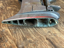Cargar imagen en el visor de la galería, 250 225 hp Yamaha 20” MIDSECTION hpdi SWIVEL 64E-43311-10-8D STEERING BRACKET 66K-42510-00-8D UPPER CASING 60X-45111-00-8D EX
