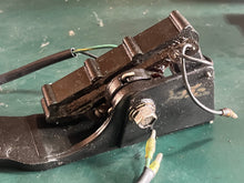 Charger l'image dans la galerie, 200 225 250 300 hp Mercury 899080T01 824010-c 824010c Shift ANCHOR BRACKET 899082 SLIDE Shift, SHIFT INTERRUPTER SWITCH 8M005
