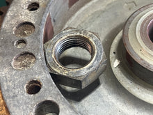 Charger l'image dans la galerie, 70 75 hp Johnson Evinrude 0581994 0581995 0583222 581111 Flywheel two stroke 3 cylinder 1978 OEM 0581545 0582166 0582451 0582
