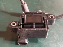 Charger l'image dans la galerie, 40 - 300 hp Mercury EFI 8M0044991 IGNITION COIL four stroke OEM verado efi

